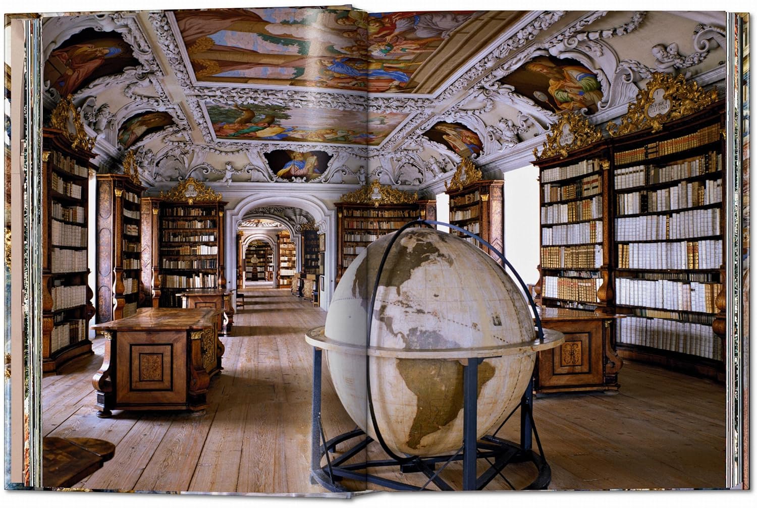 Massimo Listri. The World's Most Beautiful Libraries. 40th Ed. - Image 5
