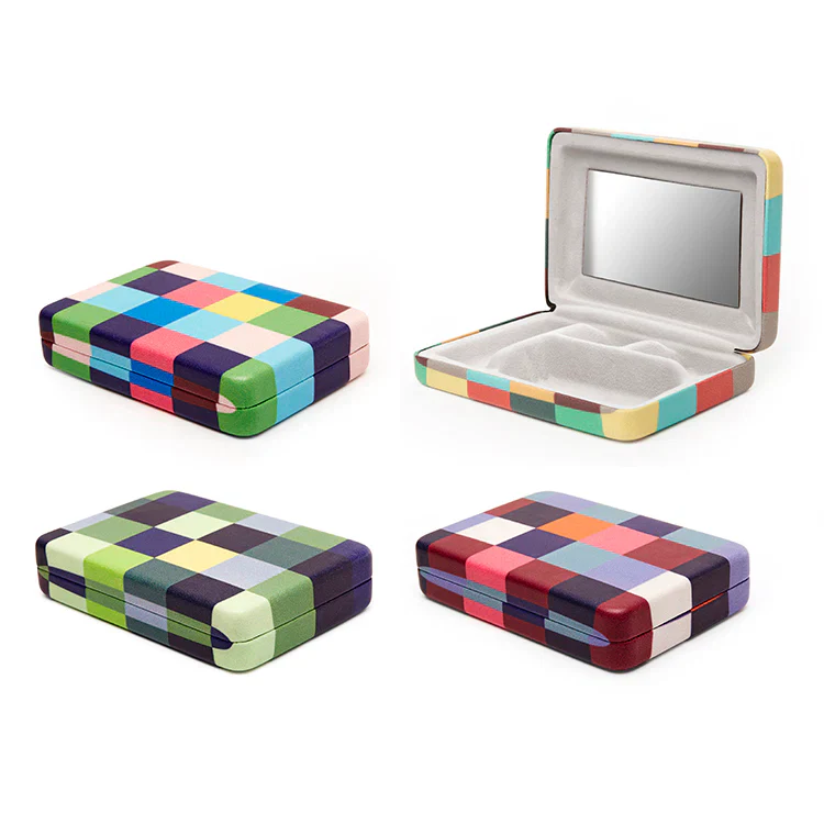 Kikkerland Portable Jewelry Case - Image 3